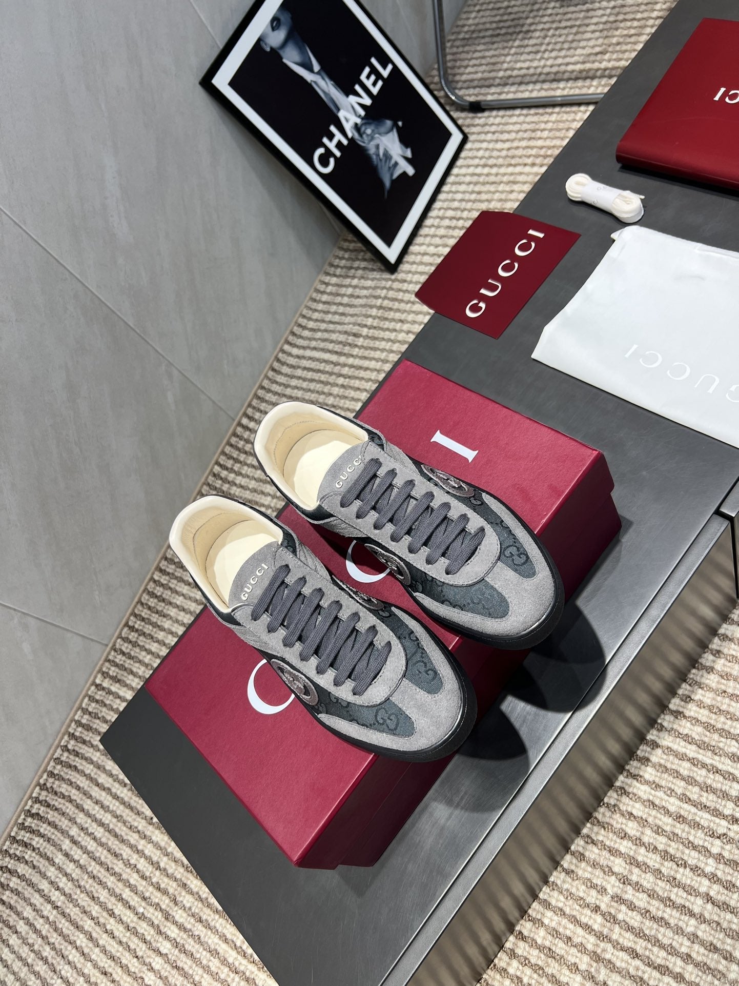 GG Distressed Causal shoes