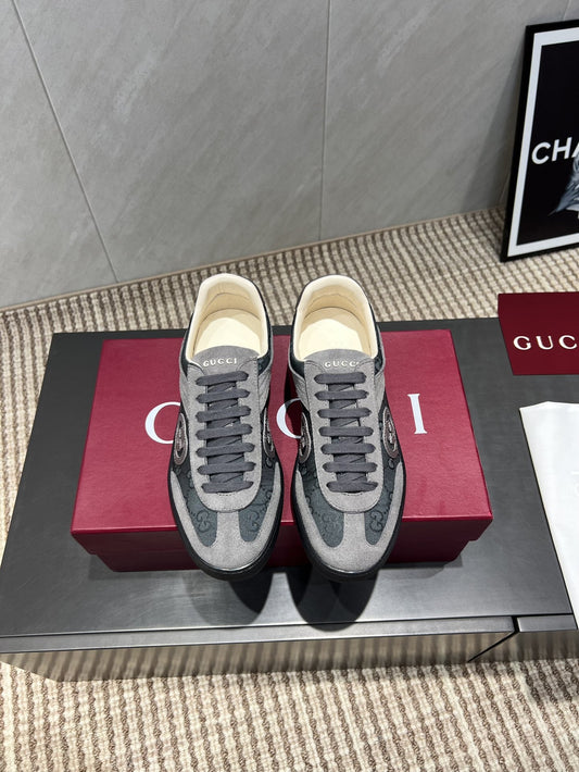 GG Distressed Causal shoes