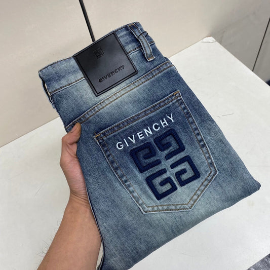 Givenchy Denim Slim Fit Straight Leg Jesns