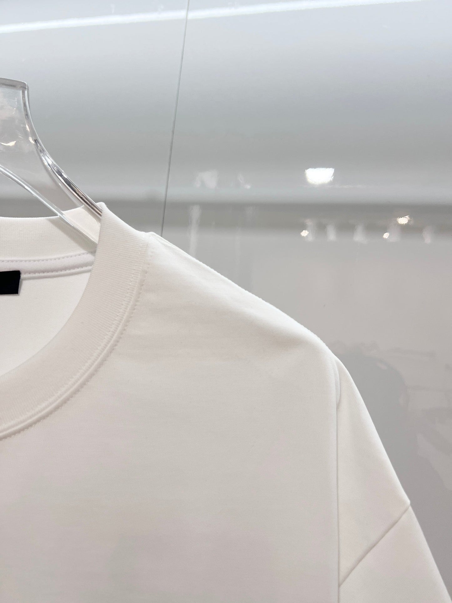 LV 3D ski mountain foam flock T shirt