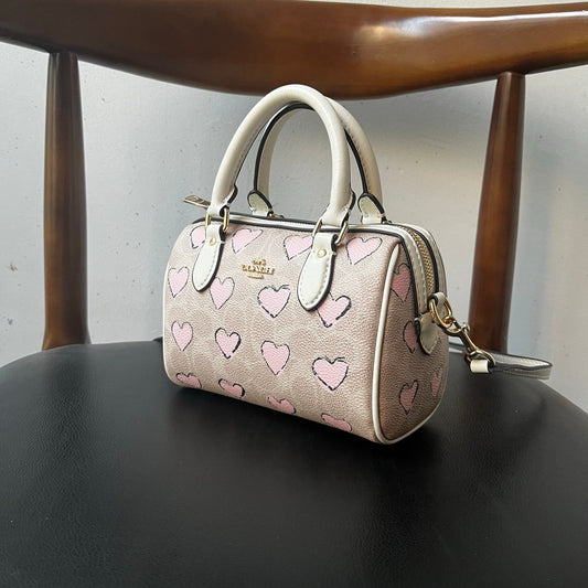 Coach Mino Pillow bag